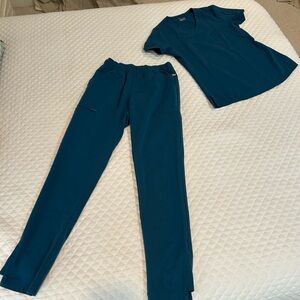 Women's Cherokee Euphoria Caribbean blue Scrub Set